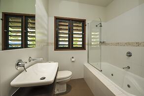 Pure Magnetic Villa 4