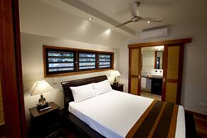 Pure Magnetic Villa 7