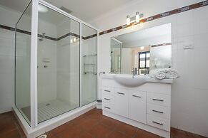 The Beach House at Arthur Bay