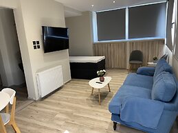 Connect Studios & Apartments