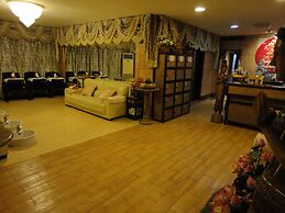 Al Andalus Plaza Hotel