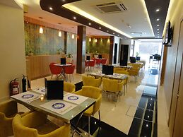 Al Andalus Plaza Hotel