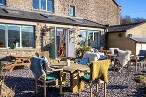 Middle Studfold Farm B&B