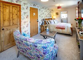 Middle Studfold Farm B&B