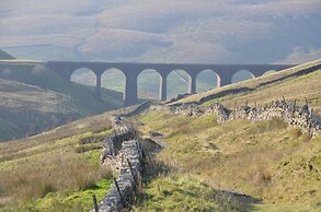 Middle Studfold Farm B&B