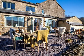 Middle Studfold Farm B&B