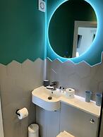 Lazy Waves Boutique B&B