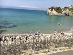 Lazy Waves Boutique B&B