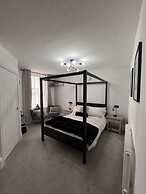 Lazy Waves Boutique B&B