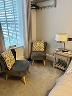 Lazy Waves Boutique B&B