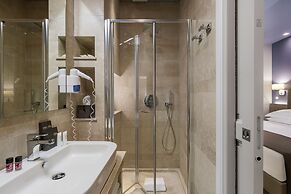 Netum Hotel