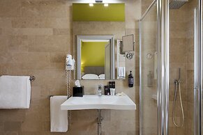 Netum Hotel