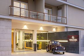 Netum Hotel