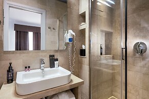 Netum Hotel