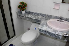 Apartamento con piscina by Vivetu