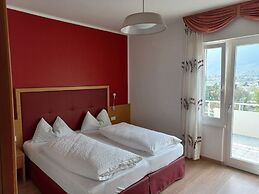 Hotel Garni Lux