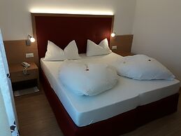 Hotel Garni Lux