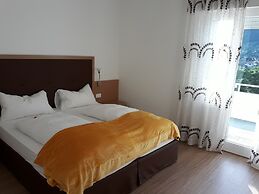 Hotel Garni Lux