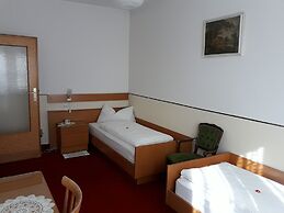 Hotel Garni Lux
