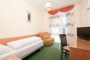 Hotel Garni Lux