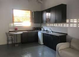 Tropical Breeze Apartments