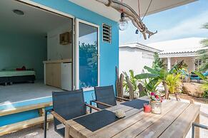 Tropical Breeze Apartments