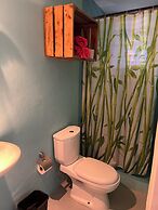 Tropical Breeze Apartments