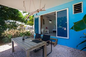 Tropical Breeze Apartments