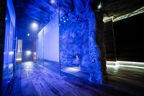 National Park Hotel & Spa