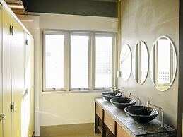 Whereder Poshtel - Hostel