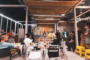 Whereder Poshtel - Hostel