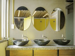 Whereder Poshtel - Hostel