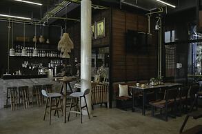 Whereder Poshtel - Hostel