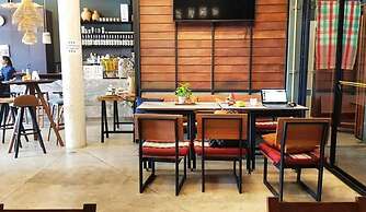 Whereder Poshtel - Hostel