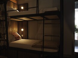 Whereder Poshtel - Hostel