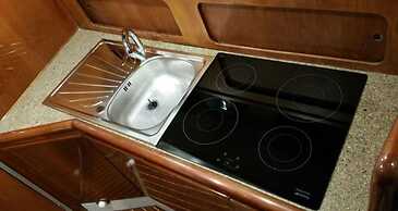 Yacht Suite San Vincenzo