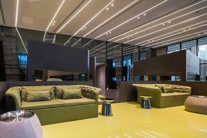 Many Holiday The Base Condo