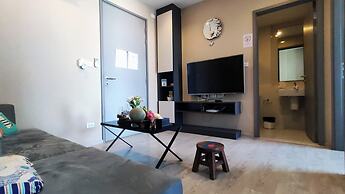 Many Holiday The Base Condo