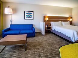 Holiday Inn Express & Suites Oklahoma City Airport, an IHG Hotel
