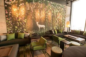 Hampton Inn Chicago McCormick Place