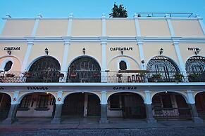 Hotel La Sin Ventura