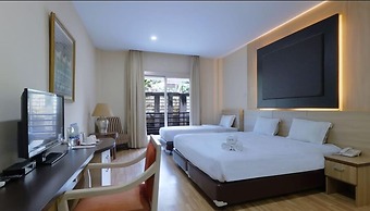 Mutiara Suites