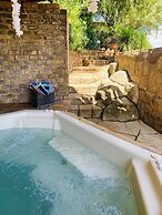 Map's View Guesthouse