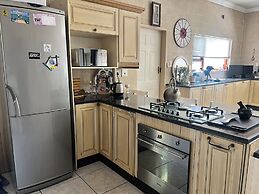 Map's View Guesthouse