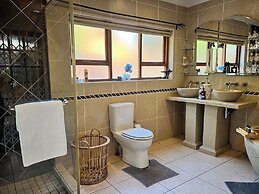 Map's View Guesthouse