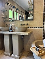 Map's View Guesthouse