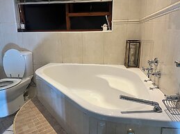 Map's View Guesthouse