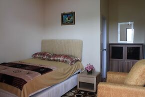 Marry Ind Vila & Guest House Gunung Kawi Malang