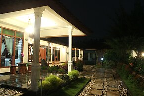 Marry Ind Vila & Guest House Gunung Kawi Malang