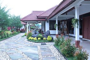 Marry Ind Vila & Guest House Gunung Kawi Malang